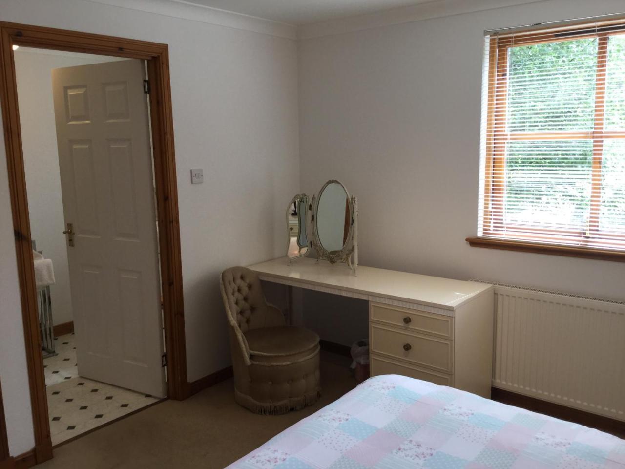 Two-Bedroom Apartment - Golf View Free Parking Inverness Exterior foto